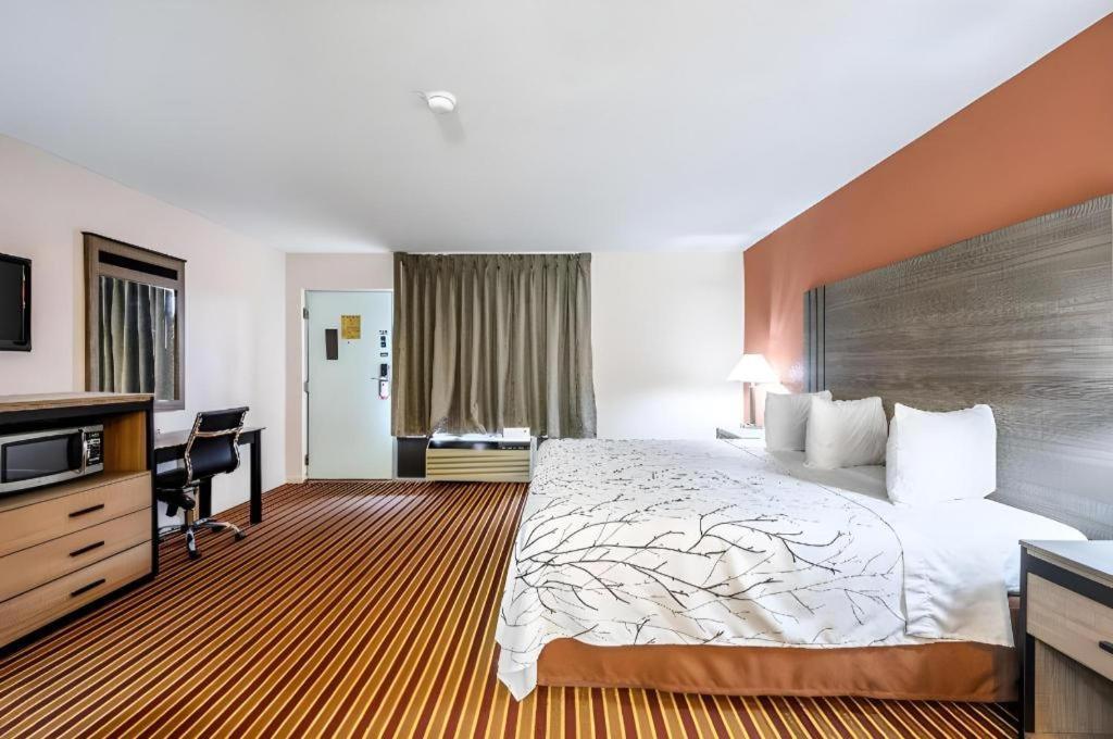 Americas Best Value Inn Heflin Bagian luar foto